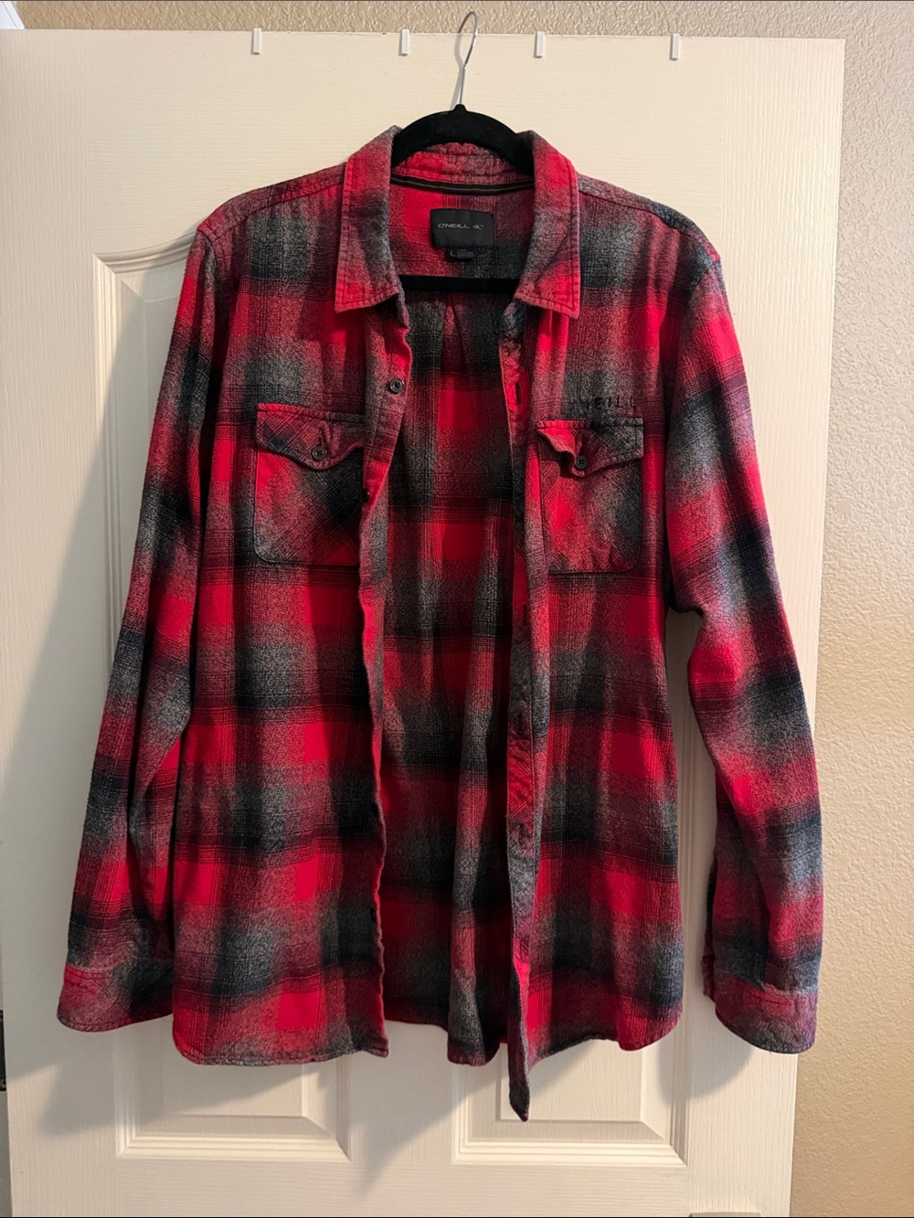 O'Neill Red and Black Plaid Lightweight flannel